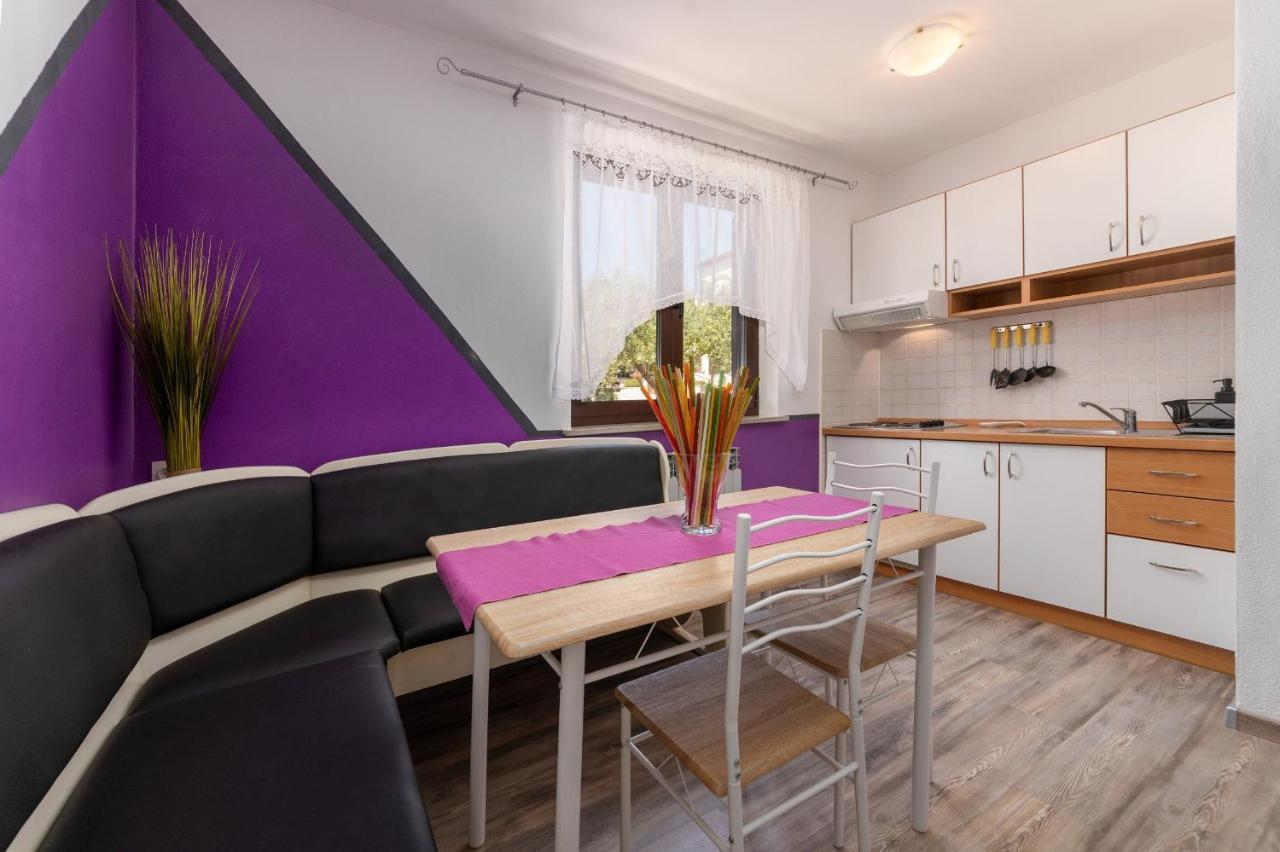 Apartments Miri فيرسار المظهر الخارجي الصورة