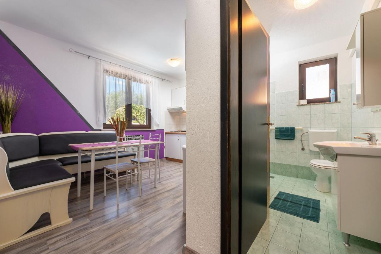 Apartments Miri فيرسار المظهر الخارجي الصورة