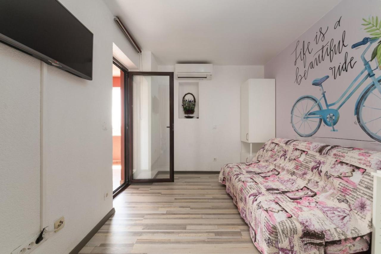 Apartments Miri فيرسار المظهر الخارجي الصورة